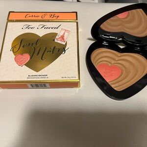 BNIB! Too faced x Friends Carrie & big bronzer and blush
